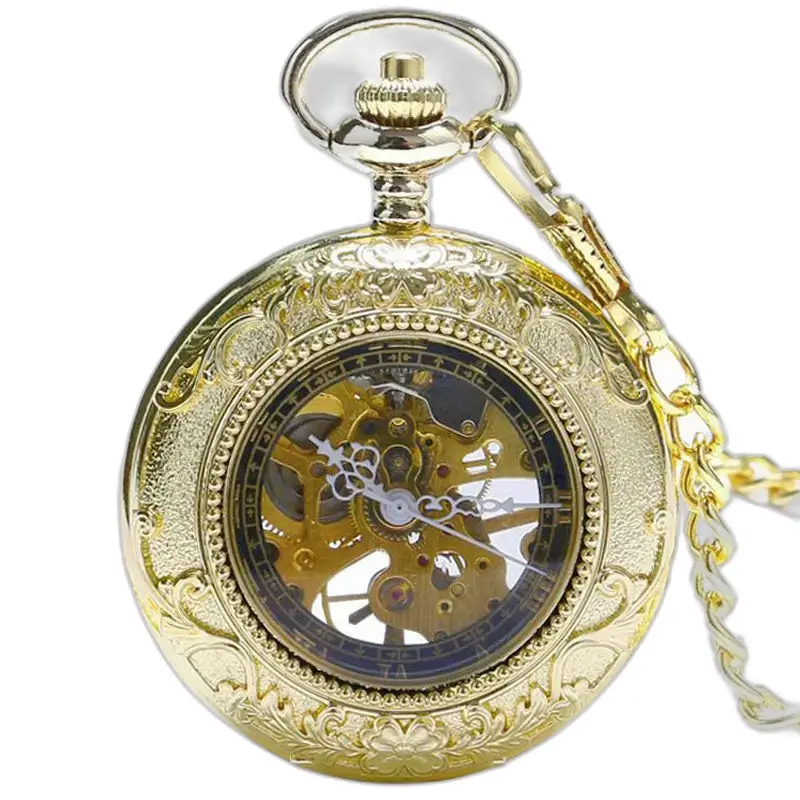 Orologio da tasca di lusso con ciondolo dorato e ingranaggi dorati visibili