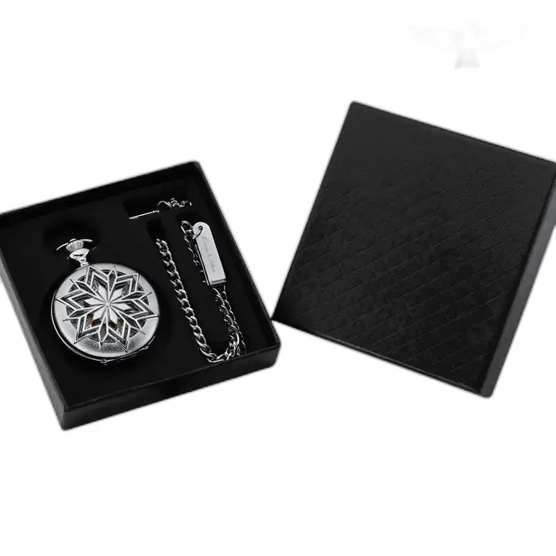 Moderno orologio da tasca in argento da uomo con chiusura a clip, presentato in una scatola nera