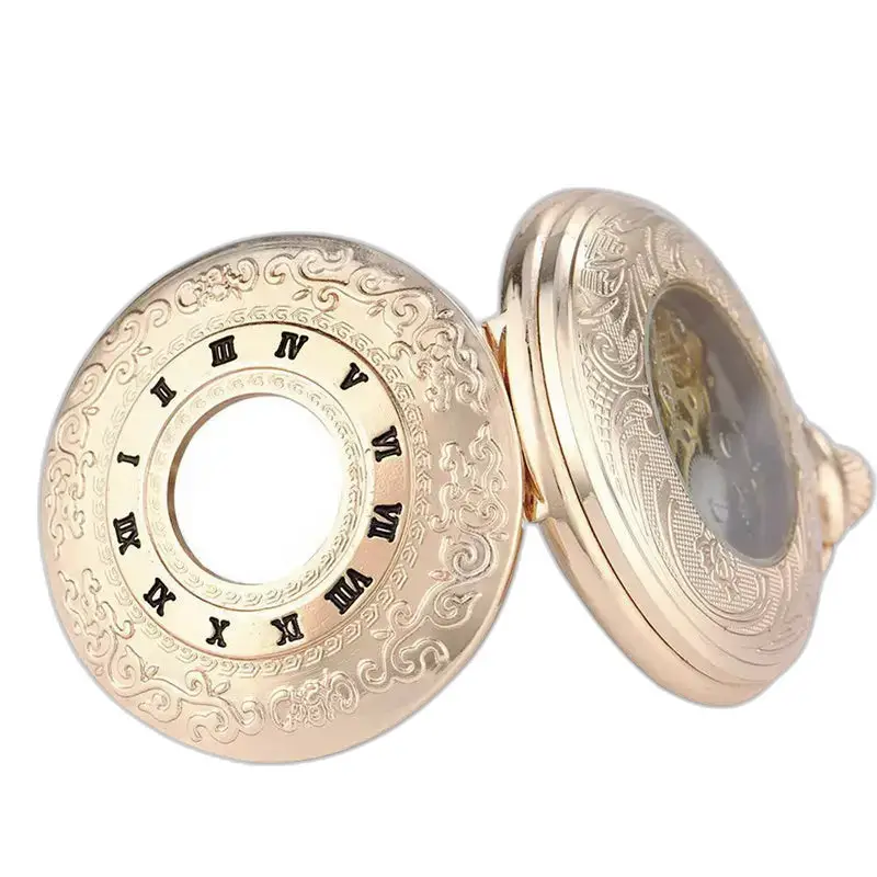 Orologio da tasca di lusso in oro rosa con indici in numeri romani decorati con dettagli in oro
