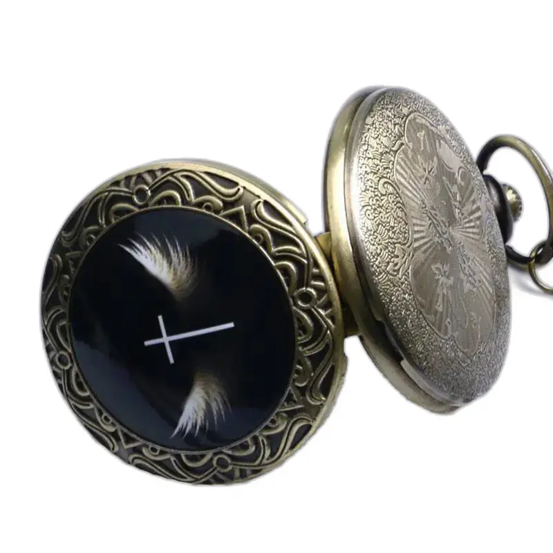 Orologio con collana con ali d'angelo alla moda, orologio con collana in bronzo decorato