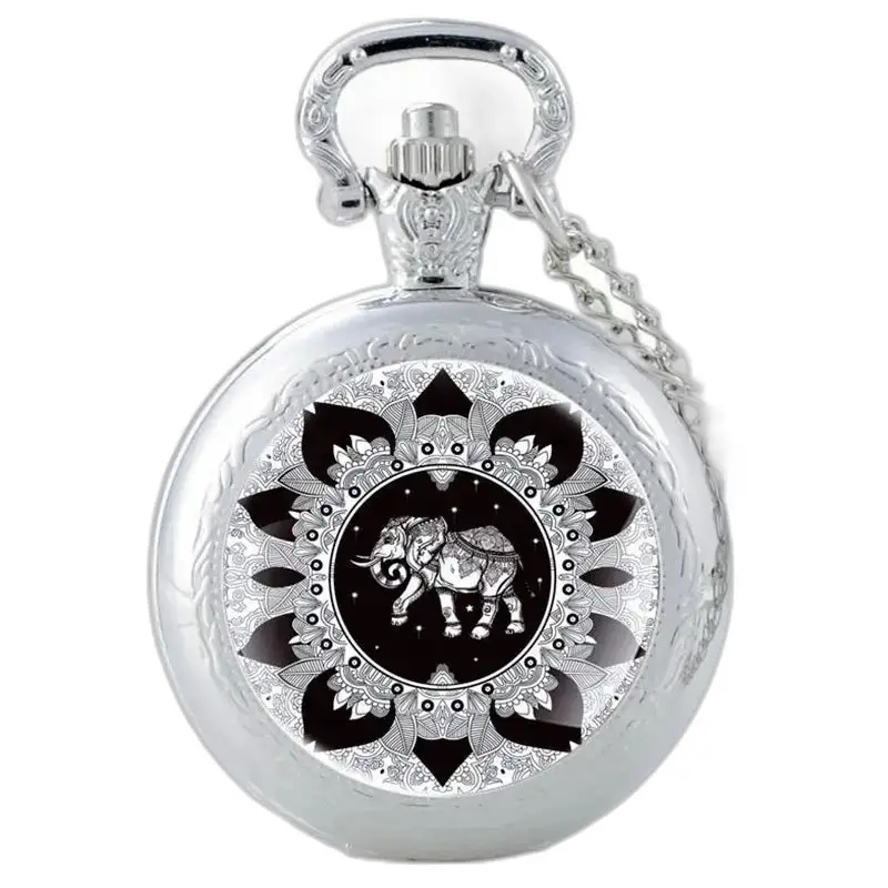 Elegante orologio da collana bohémien con un elefante in argento dal design vintage
