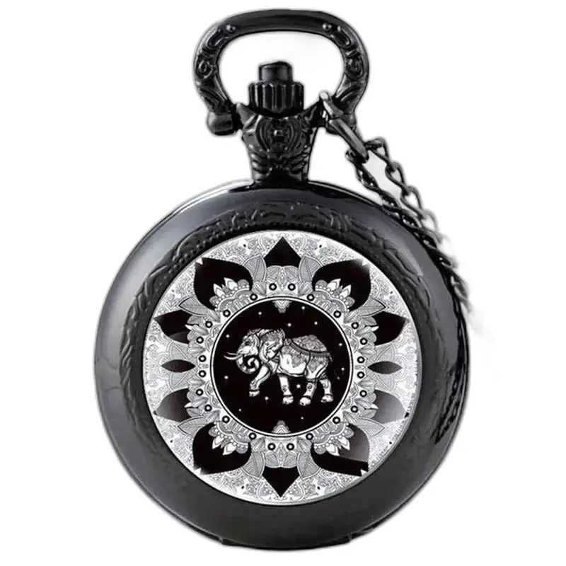 Elegante orologio con collana bohémien con design di elefante in argento su orologio vintage