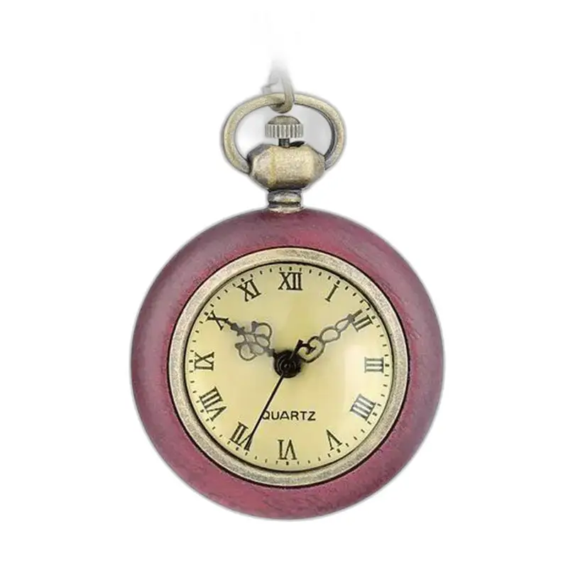 Orologio moderno con collana e quadrante aperto in legno con orologio marrone e numeri romani