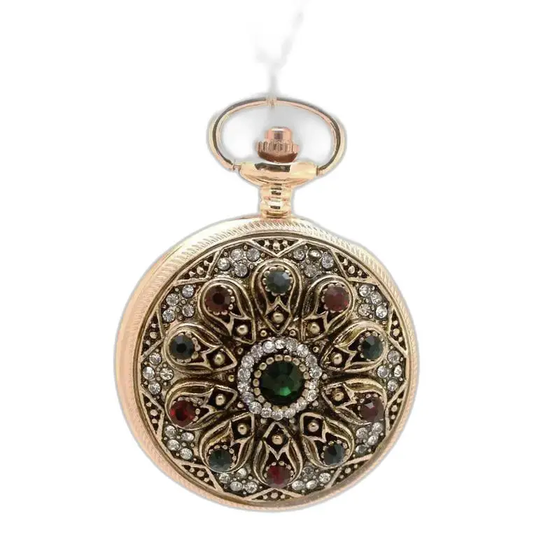 Orologio collana ornato di diamanti e pietre preziose con elegante meccanismo al quarzo