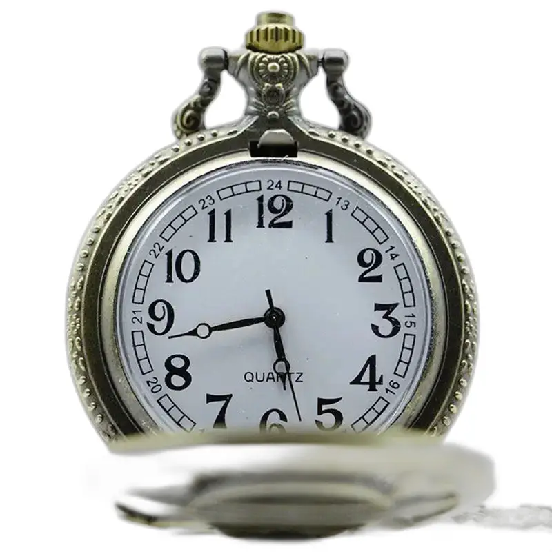 Orologio vintage con collana di lupi della luna piena con orologio da collana dal design ornato