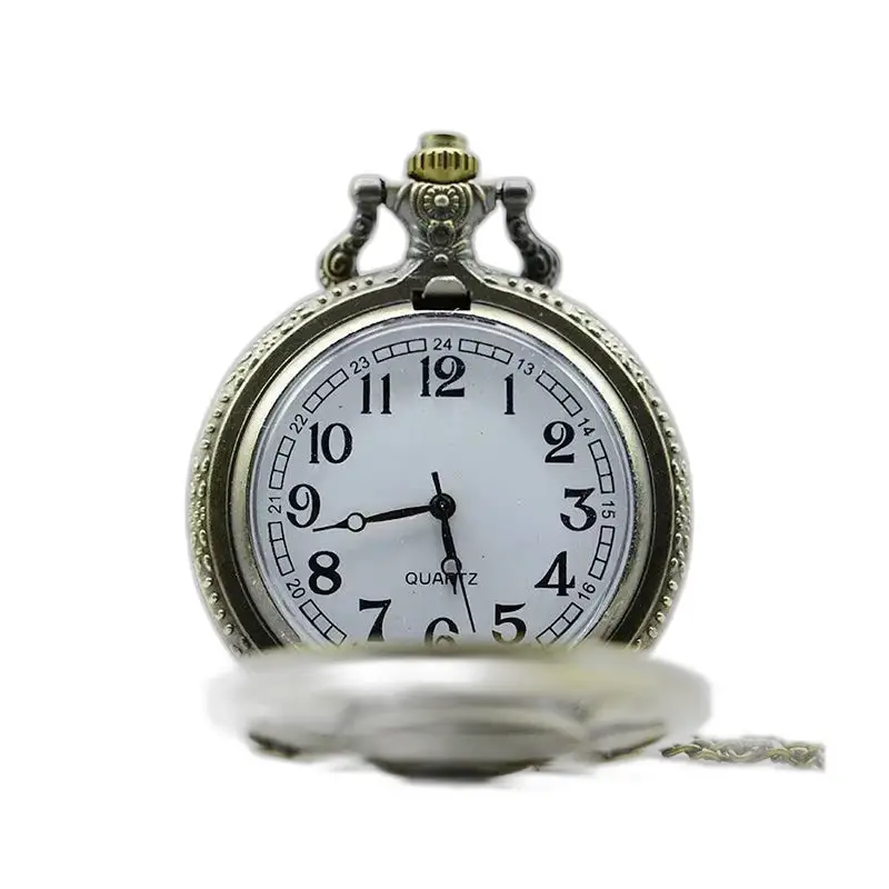 Orologio vintage con collana di lupi della luna piena ed elegante orologio da tasca antico