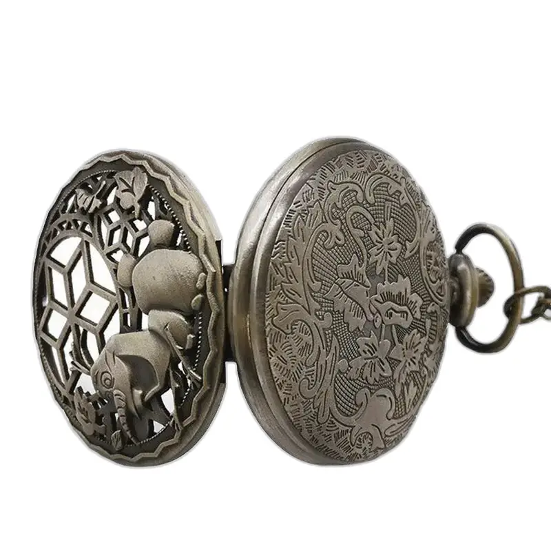 Orologio vintage con collana in bronzo Olaf dal design elaborato ed elegante