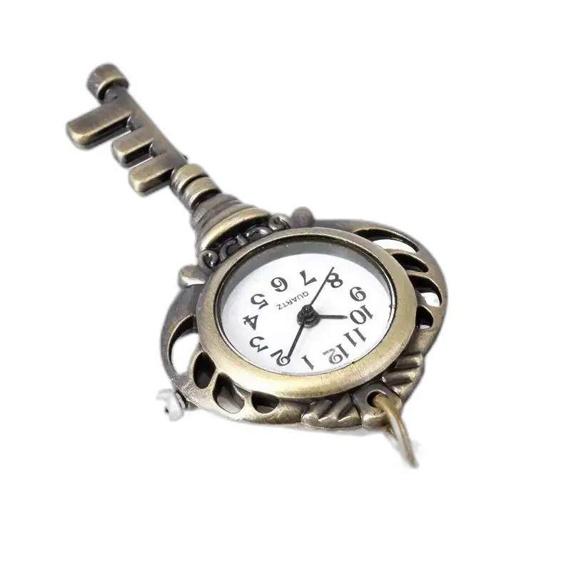 Orologio con collana a pendente in acciaio inossidabile con pendente a chiave in bronzo