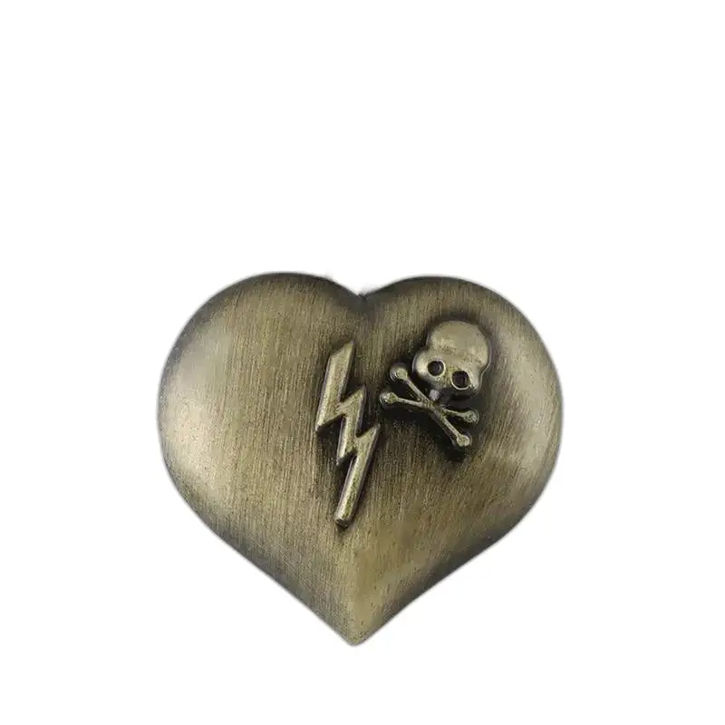 Cuore in bronzo con teschio e fulmine per orologio vintage con collana elettrica