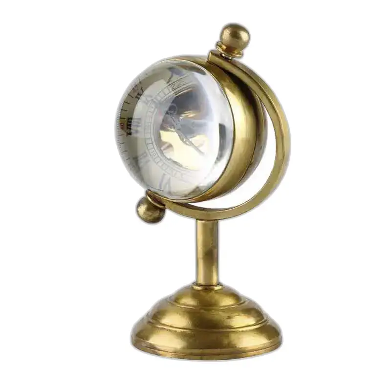 Orologio da tavolo di lusso elegante e preciso con un elegante globo in ottone