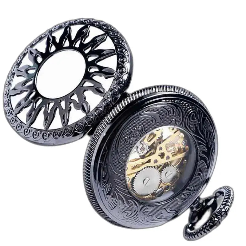 Orologio da tasca Steampunk in titanio con un elegante design nero decorato