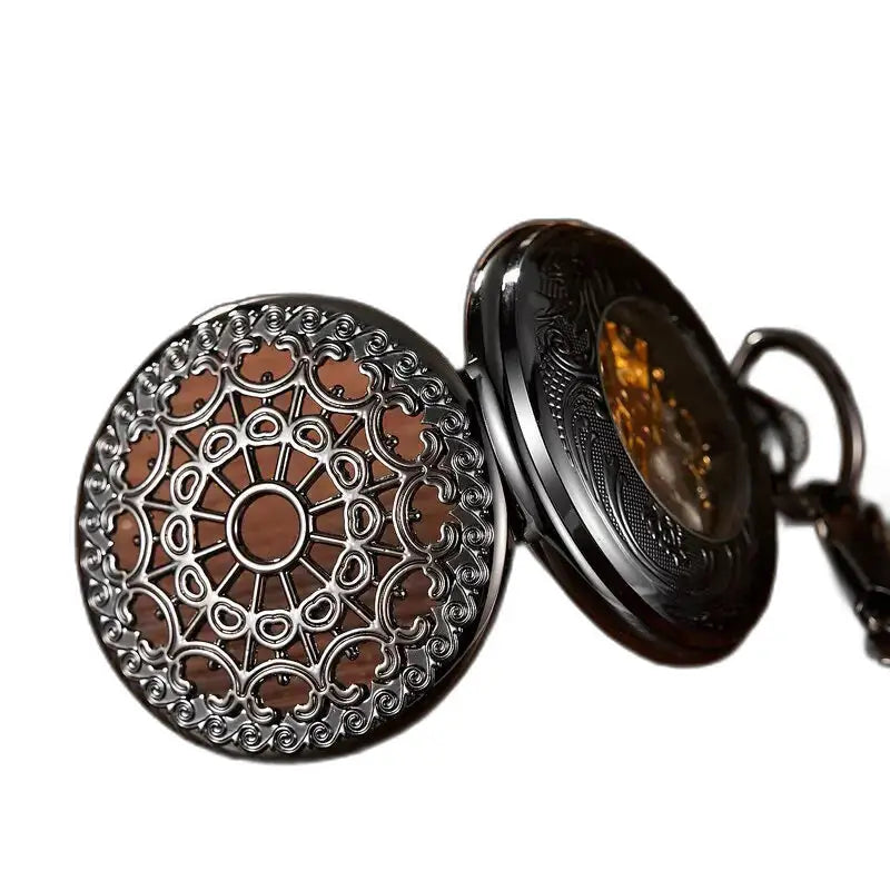 Orologio da tasca meccanico vintage lanterna verde con elegante ornamento nero