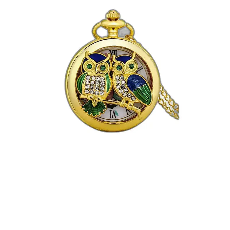 Classico orologio da tasca al quarzo a farfalla dorata con elegante design a forma di gufo