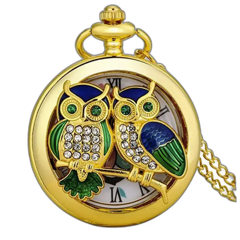 Classico orologio da tasca al quarzo a farfalla dorata con un elegante gufo dorato