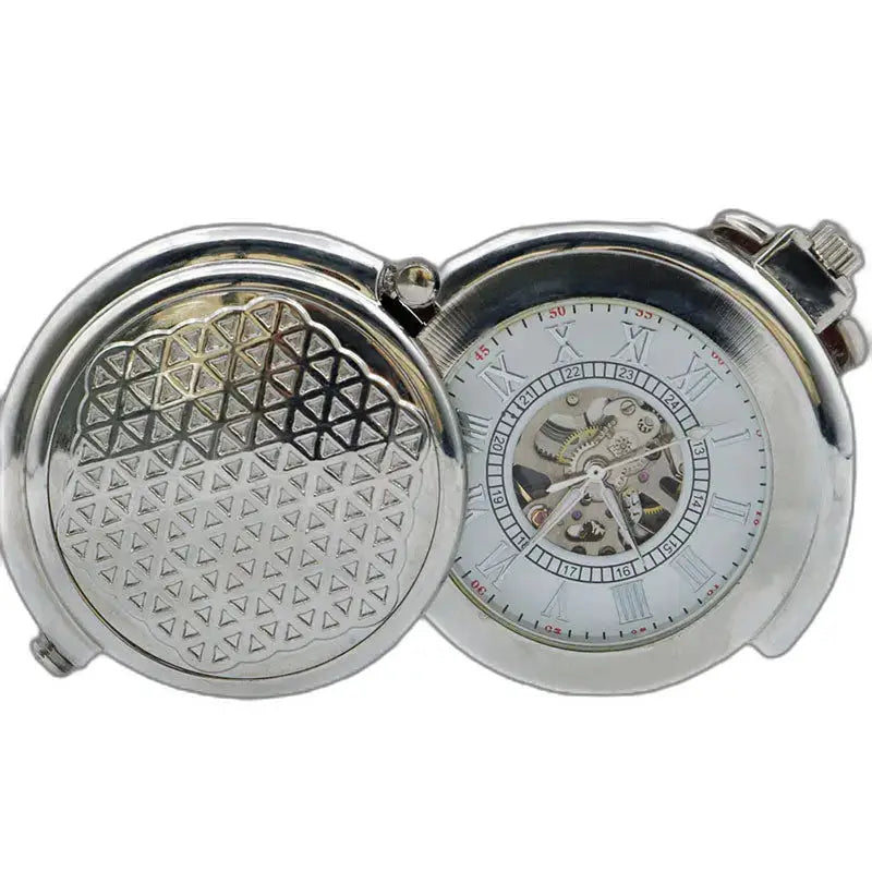 Orologio da tasca in argento con quadrante trasparente e finitura dettagliata