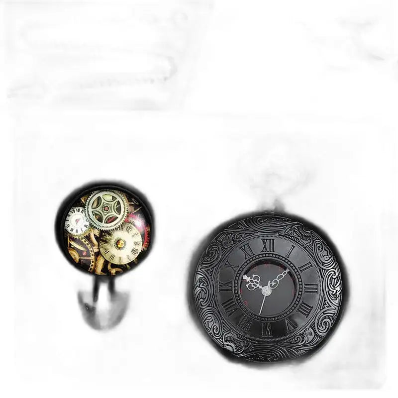 Classico orologio da tasca retrò color oro nero con elegante design steampunk