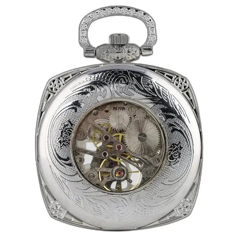 Orologio da tasca moderno ed elegante con danni visibili per uomini eleganti