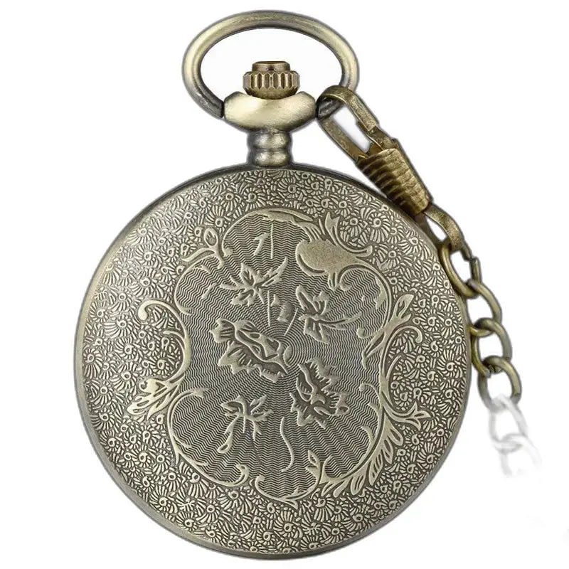 Orologio antico da donna con pendente a cuore in argento con un raffinato design ornamentale