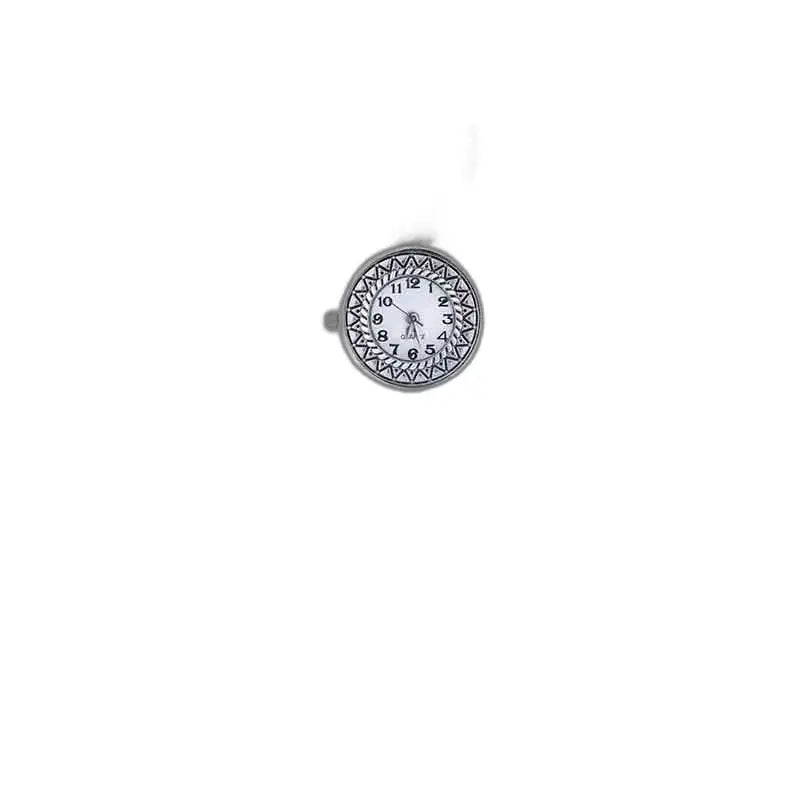 Orologio con pendente in argento dallo stile unico ed elegante quadrante decorativo