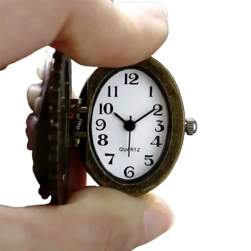 Elegante orologio pendente in colori naturali con orologio pendente ad albero al quarzo