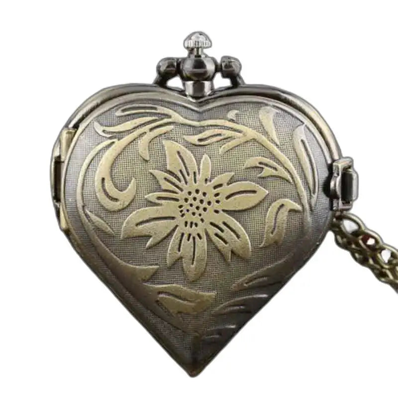 Elegante Orologio da Donna con Pendente a Cuore con Movimento al Quarzo e Incisioni Floreali in Bronzo Antico