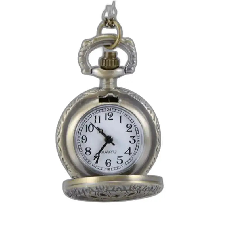 Orologio vintage da donna con pendente a cuore in argento dal design retrò ed elegante