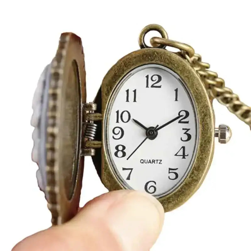 Elegante ciondolo per orologio da donna rosso con orologio antico per uno stile senza tempo